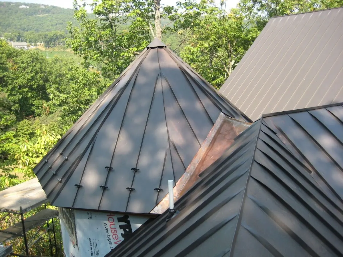 Professional Roof Tarp Installation by Craftsman Roofing in Sunkist Gardens